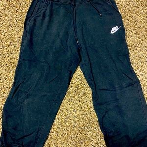 Womens Nike capris sweats